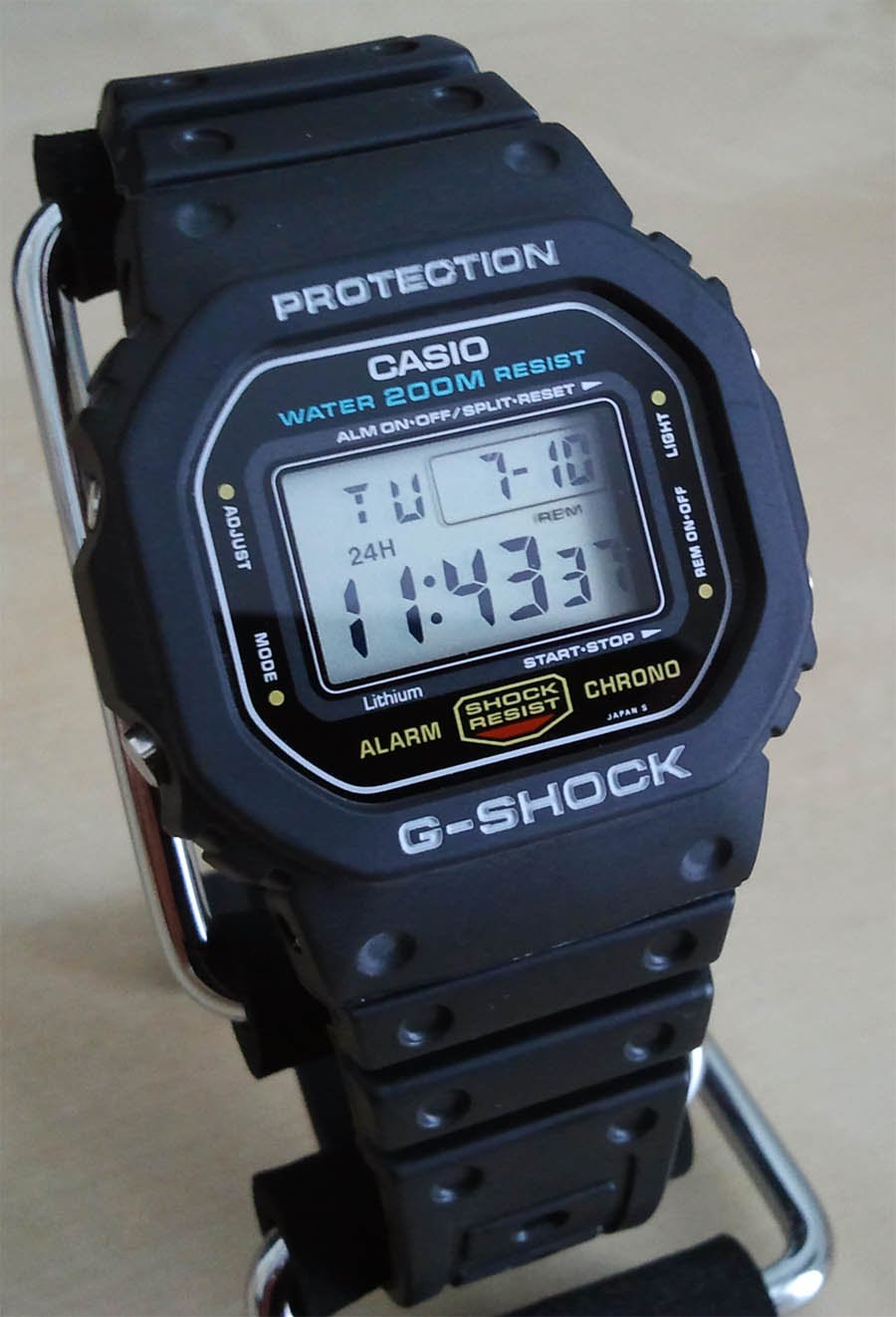 Collectible Casio G-Shock DW-5600 901 watch ref 141F8 80's black